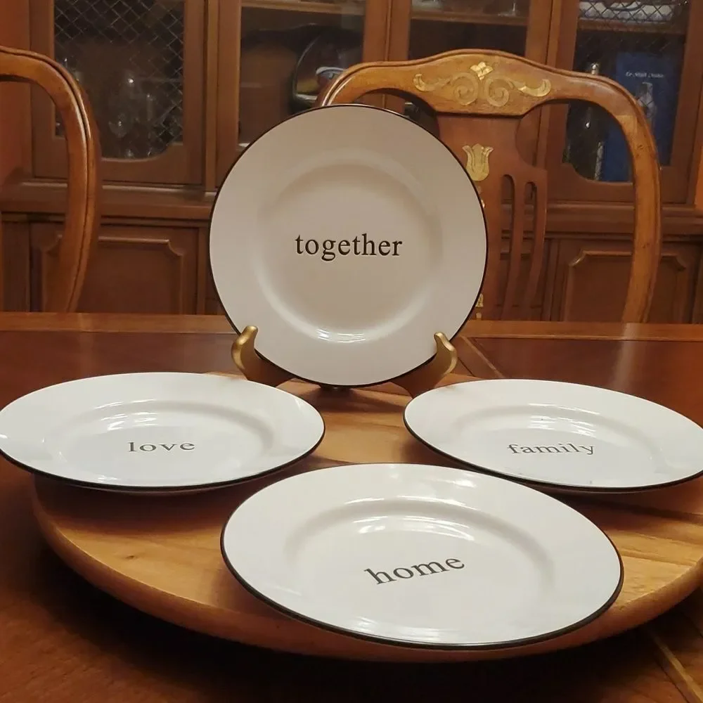 JC PENNY HOME SALAD PLATES A SET OF 4